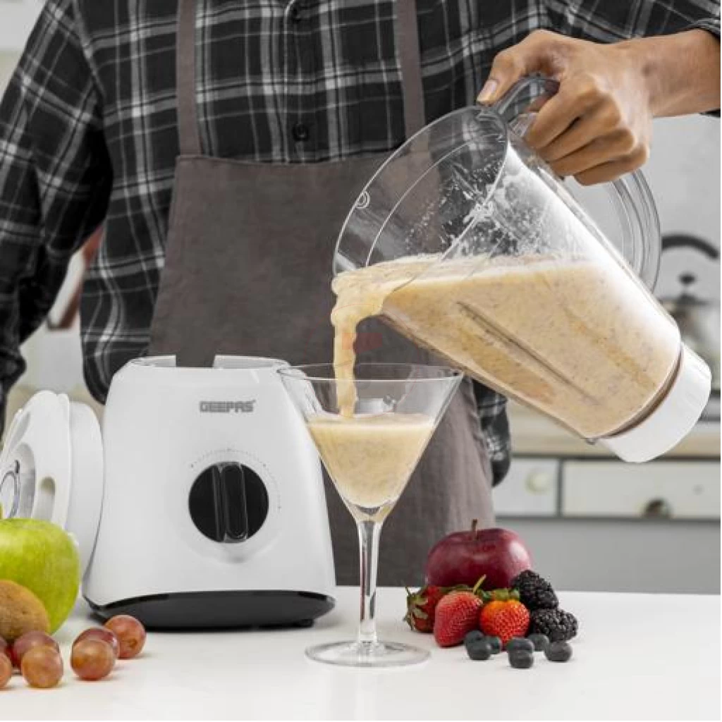 Geepas Electric Blender Smoothie Maker Food Jug Blender 550W 1.5L